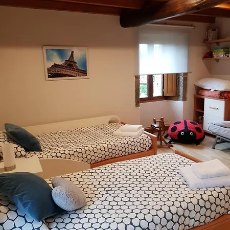 La Casa De Regoufe * Teo